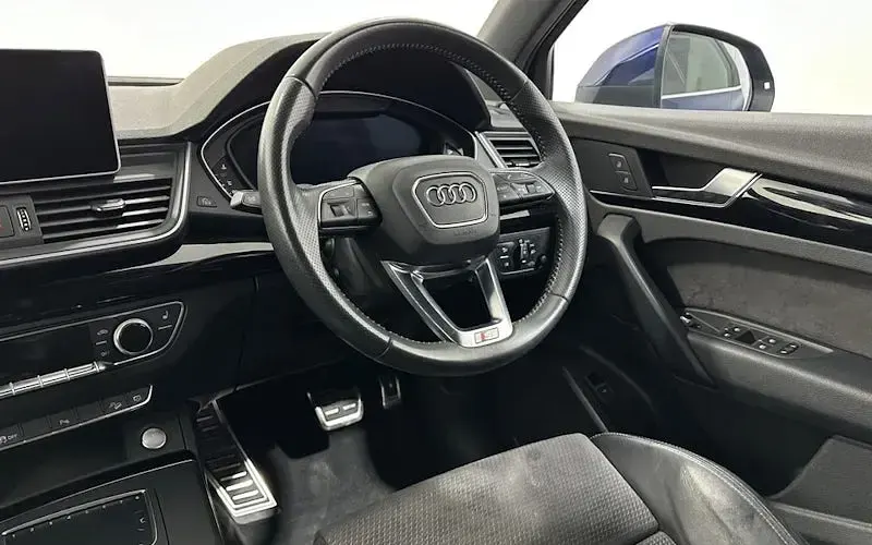 Used Audi Q5 S-Line 190 HP (139 kW) 2018 Blue SUV