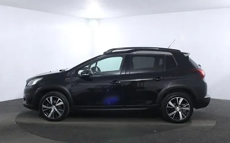 Używany Peugeot 2008 GT-line 131 KM (96 kW) 2019 Czarny SUV