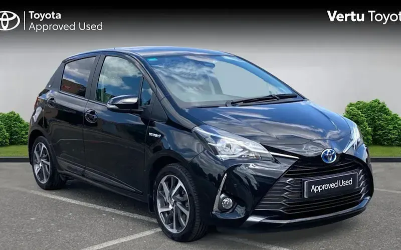Used Toyota Yaris 101 HP (74 kW) 2020 Hatchback