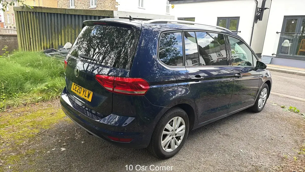 Used VW Touran Family 150 HP (110 kW) 2020 Blue MPV