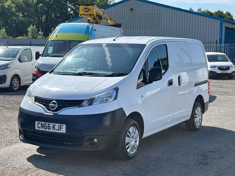 White Used 2016 Nissan NV200 Acenta Van | £5,995 (Fair price) - Image 1/4