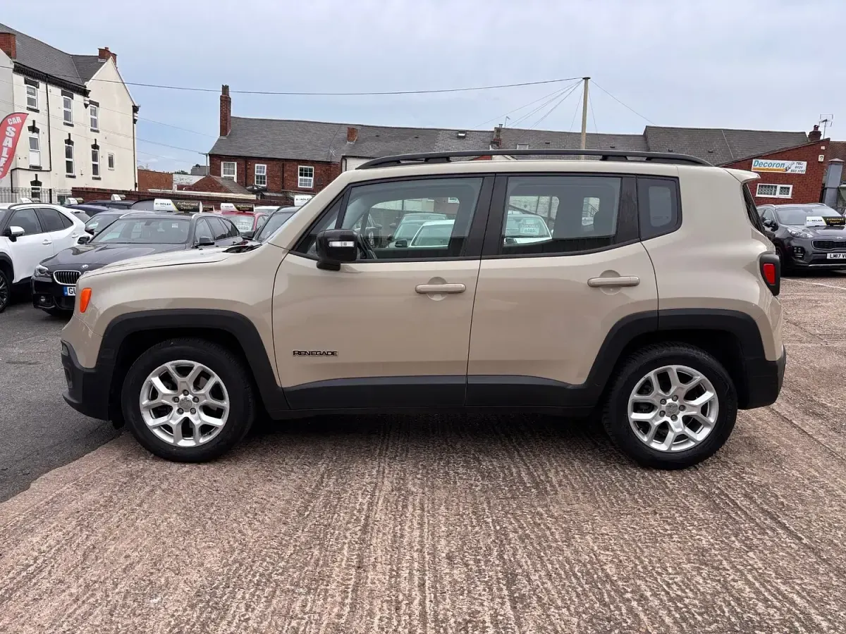 Used Jeep Renegade Longitude 140 HP (102 kW) 2016 Beige SUV