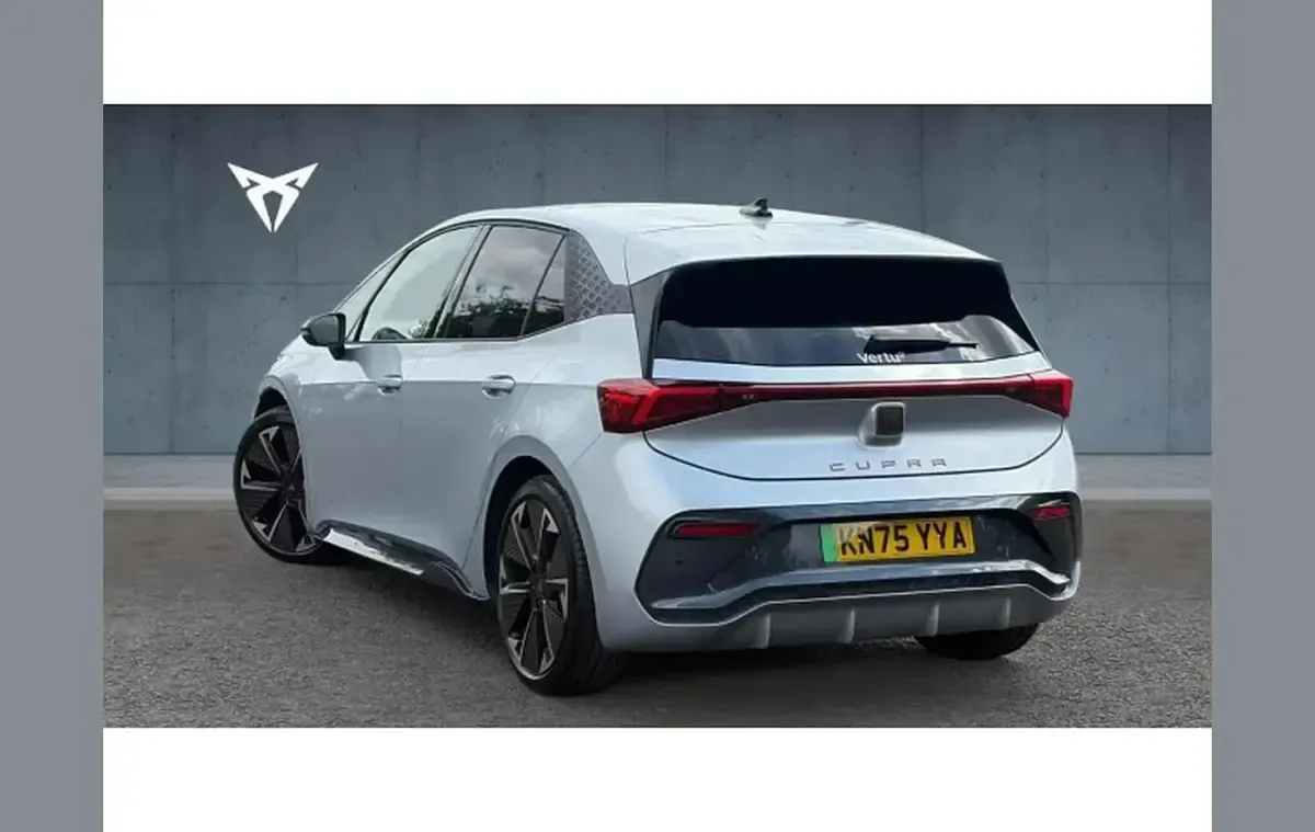 Used Cupra Born e-Boost 169 kW (231 HP) 2026 Silver Hatchback
