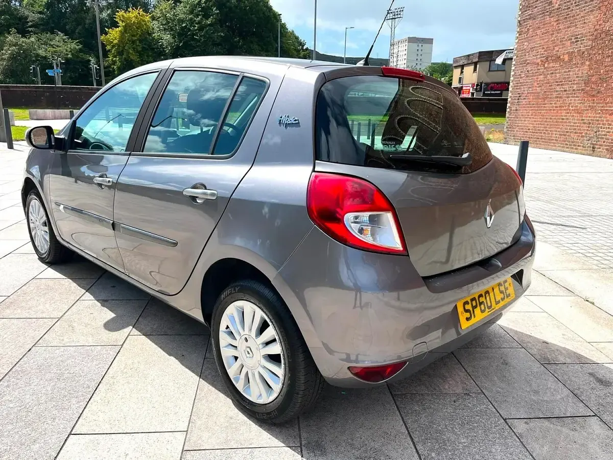 Used Renault Clio 2010 Grey Hatchback