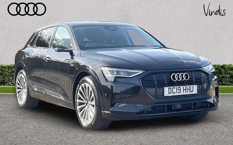 Used 2020 Audi e-tron Design SUV | £22,545 (Expensive) - Image 1/4