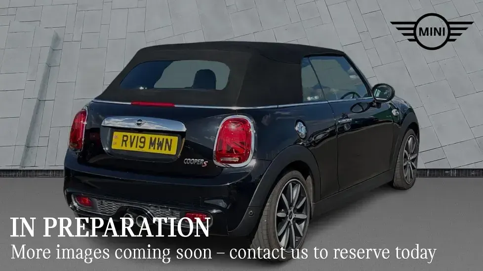 Used Mini Cooper S Cabriolet Exclusive 189 HP (139 kW) 2019 Black Cabriolet