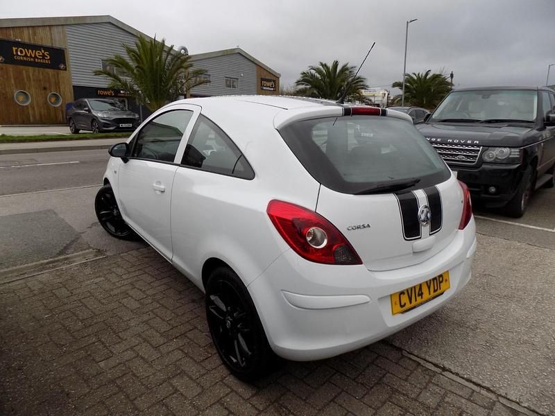 Used Vauxhall Corsa 2014 White Hatchback