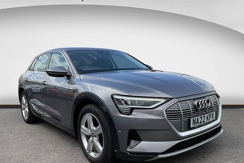 Used 2022 Audi e-tron Advanced SUV | £18,390 (Super price) - Image 1/1