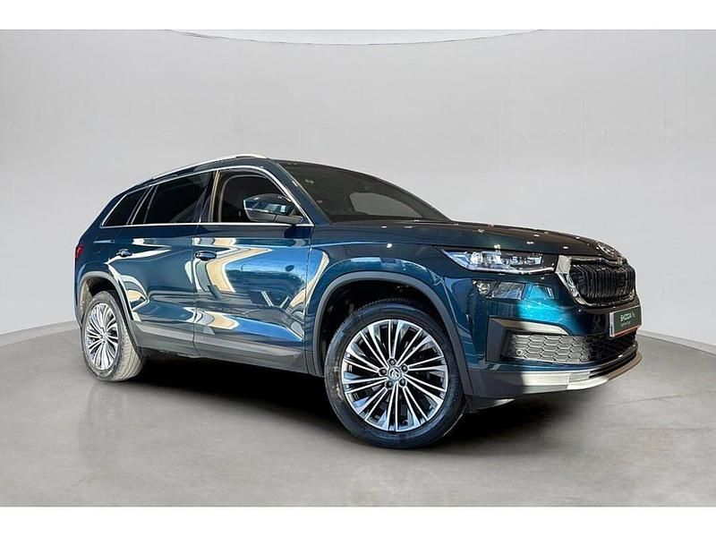 Petrol blue metallic Used 2023 Skoda Kodiaq SE L Executive SUV | £27,441 (Good price) - Image 1/4
