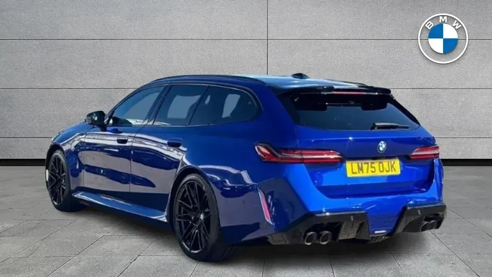 Used BMW M5 Comfort Edition 727 HP (534 kW) 2026 Blue Estate