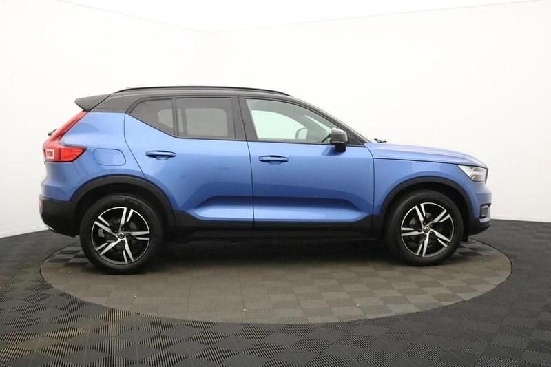 Used Volvo XC40 R-Design 163 HP (119 kW) 2019 Blue SUV