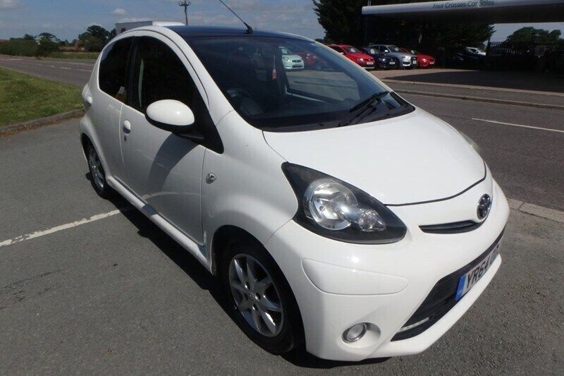 Multicoloured Used 2014 Toyota Aygo Hatchback | £2,950 (Fair price) - Image 1/1