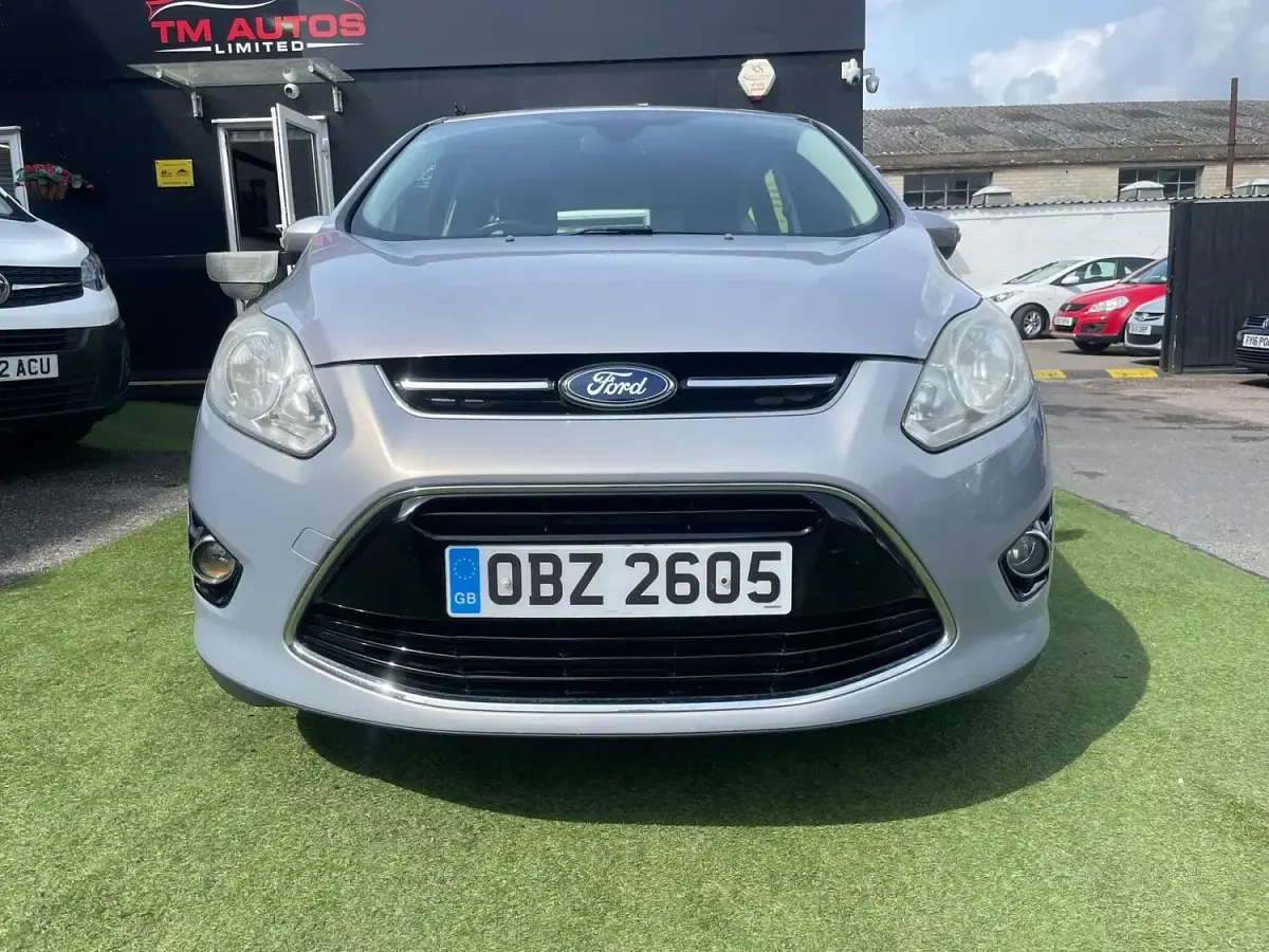 Used Ford C-MAX Titanium 2014 Silver MPV