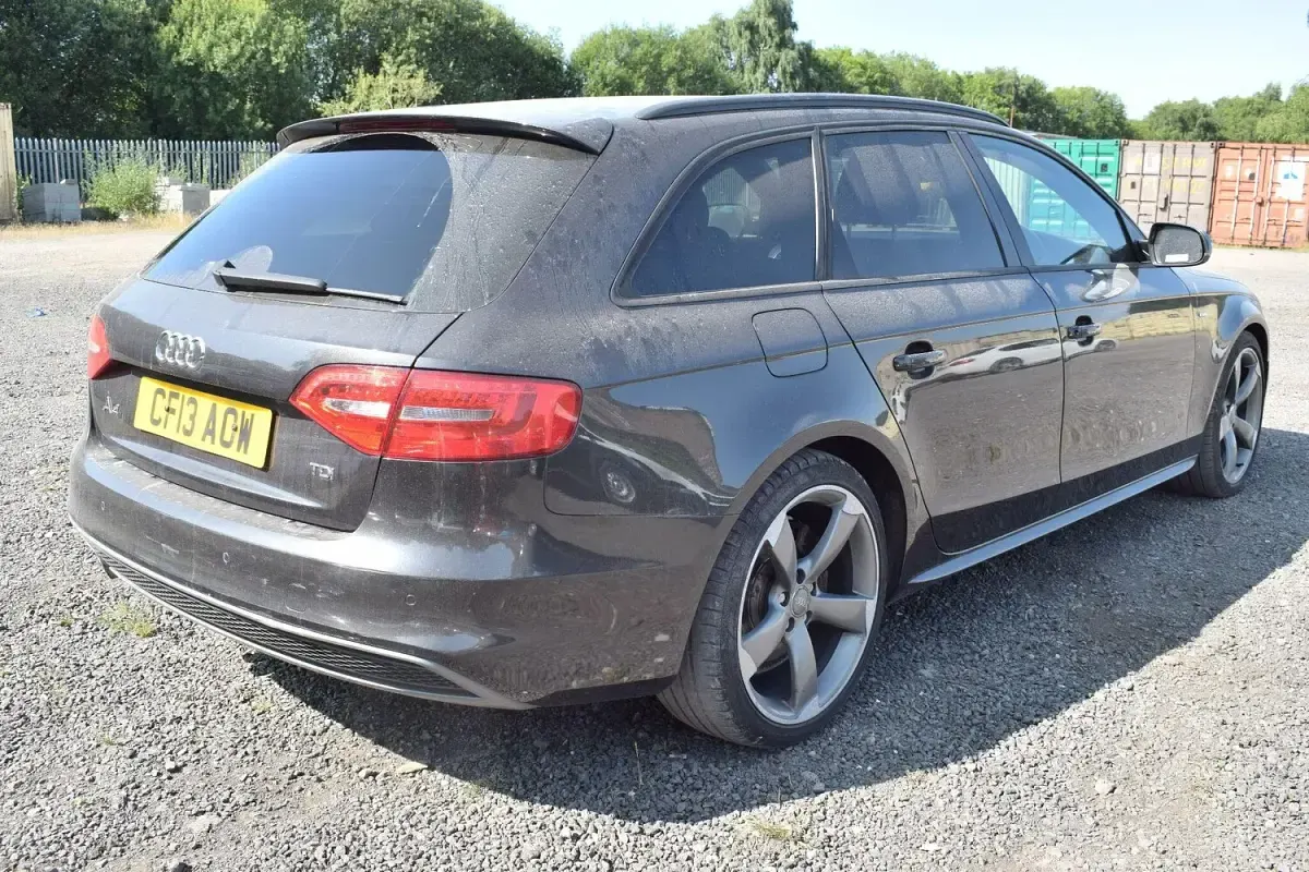 Used Audi A4 Black Edition 143 HP (105 kW) 2013 Grey Estate