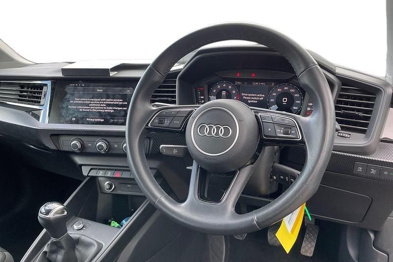Usado Audi A1 2022 Cinzento SUV