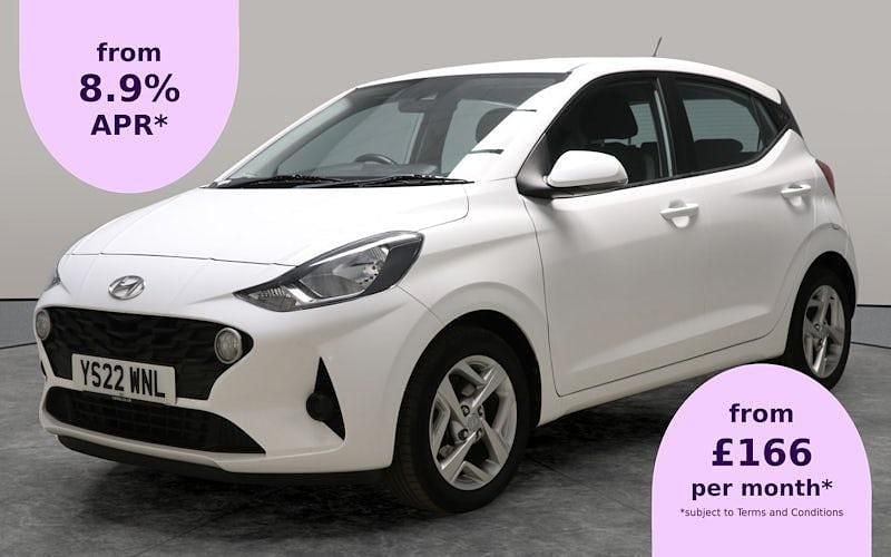 White Used 2022 Hyundai i10 SE Hatchback | £12,438 (Fair price) - Image 1/2