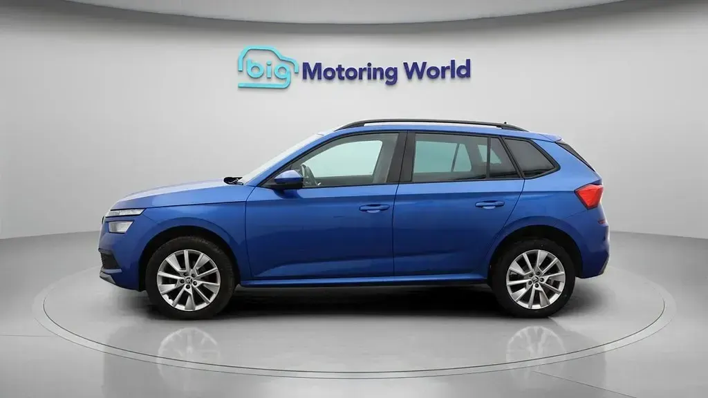 Gebraucht Skoda Kamiq SE Drive 95 PS (69 kW) 2023 Blau SUV