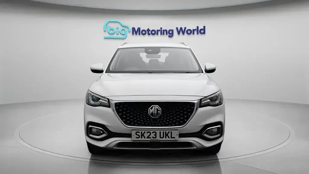 Used MG HS Excite 160 HP (117 kW) 2023 White SUV