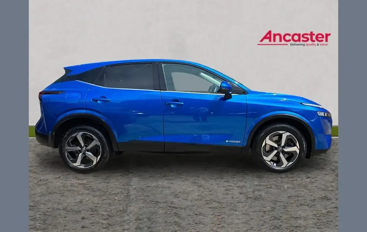 Used Nissan Qashqai N-Connecta 190 HP (139 kW) 2023 Blue SUV
