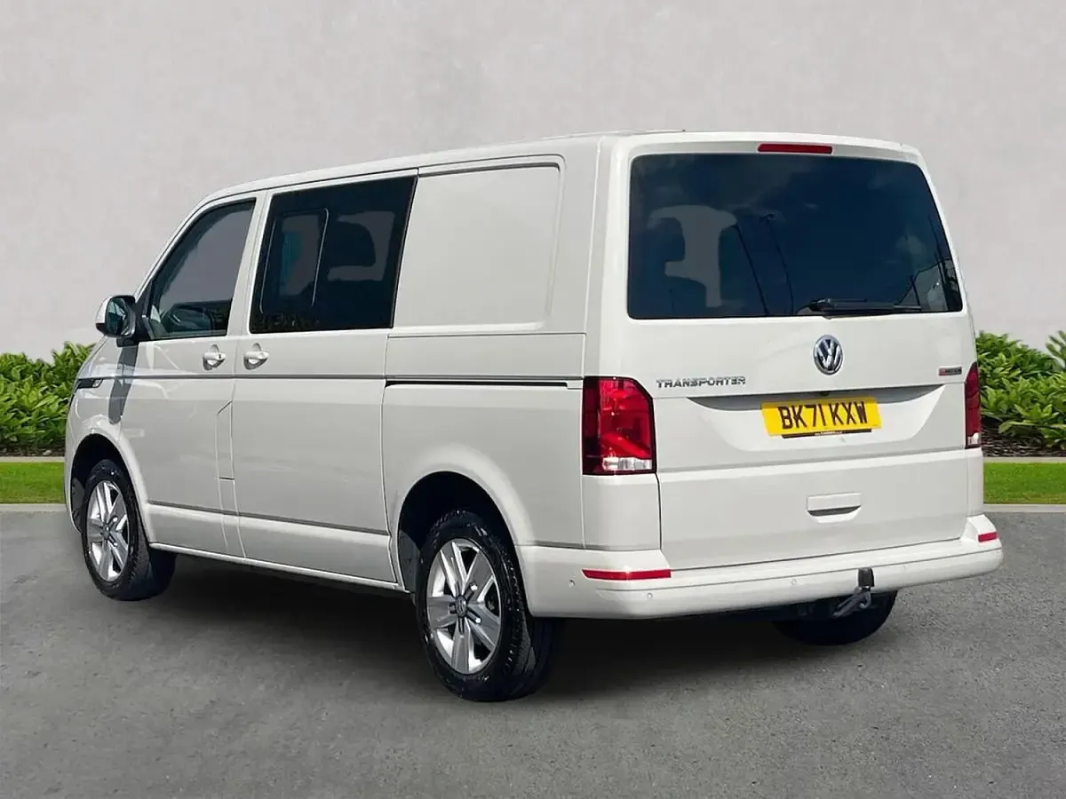 Used VW T6.1 Highline 150 HP (110 kW) 2022 Beige Van
