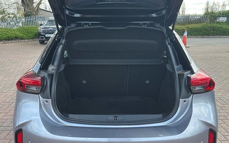 Second-hand Vauxhall Corsa 75 CP (55 kW) 2023 Gri Hatchback