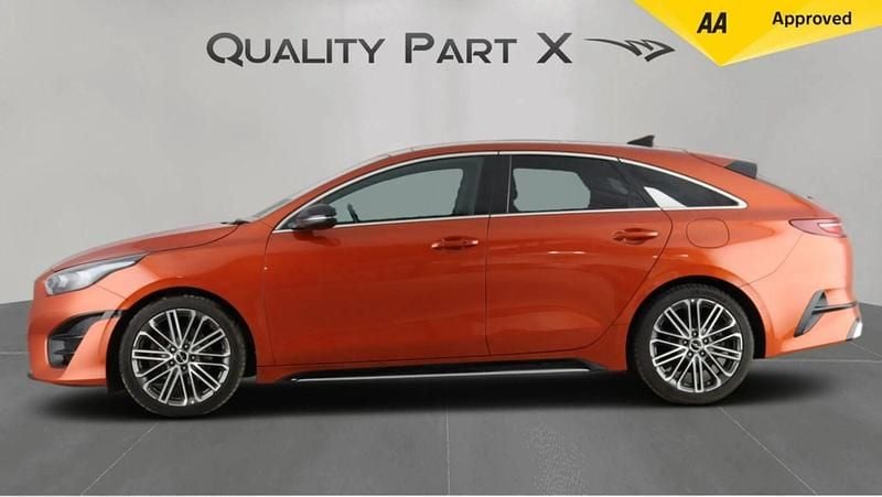 Used Kia ProCeed GT-Line S 2024 Orange Estate