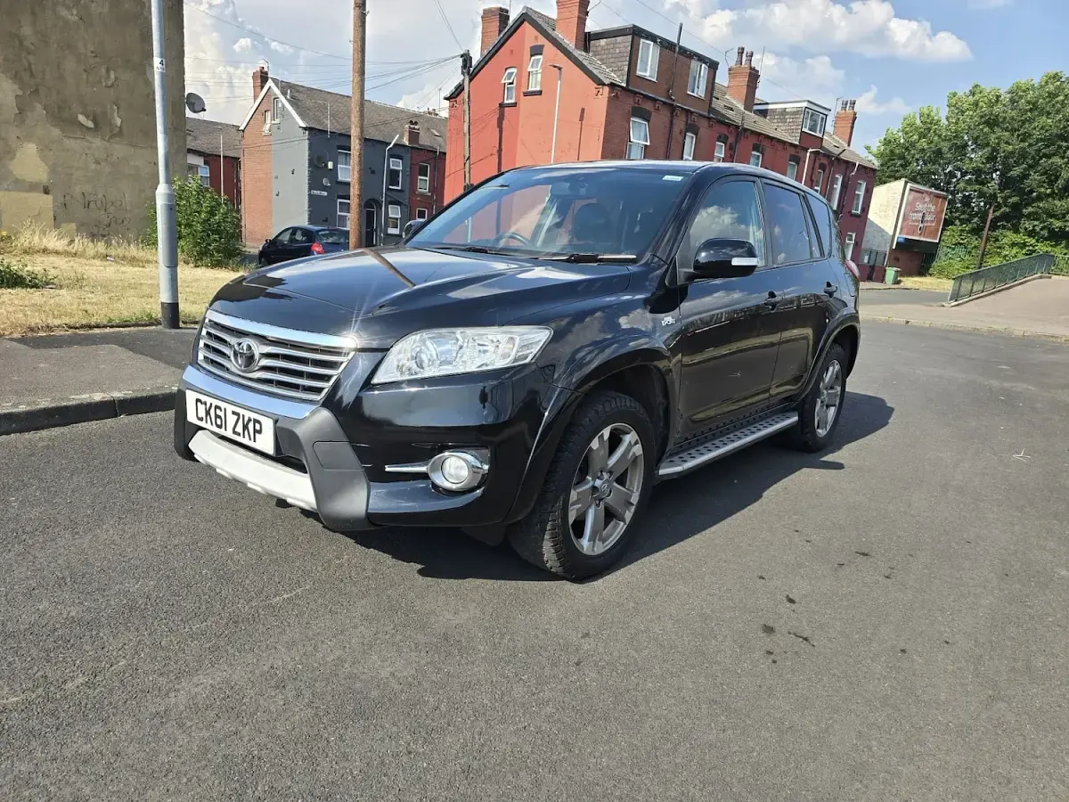 Used Toyota RAV4 SR 150 HP (110 kW) 2012 Black SUV