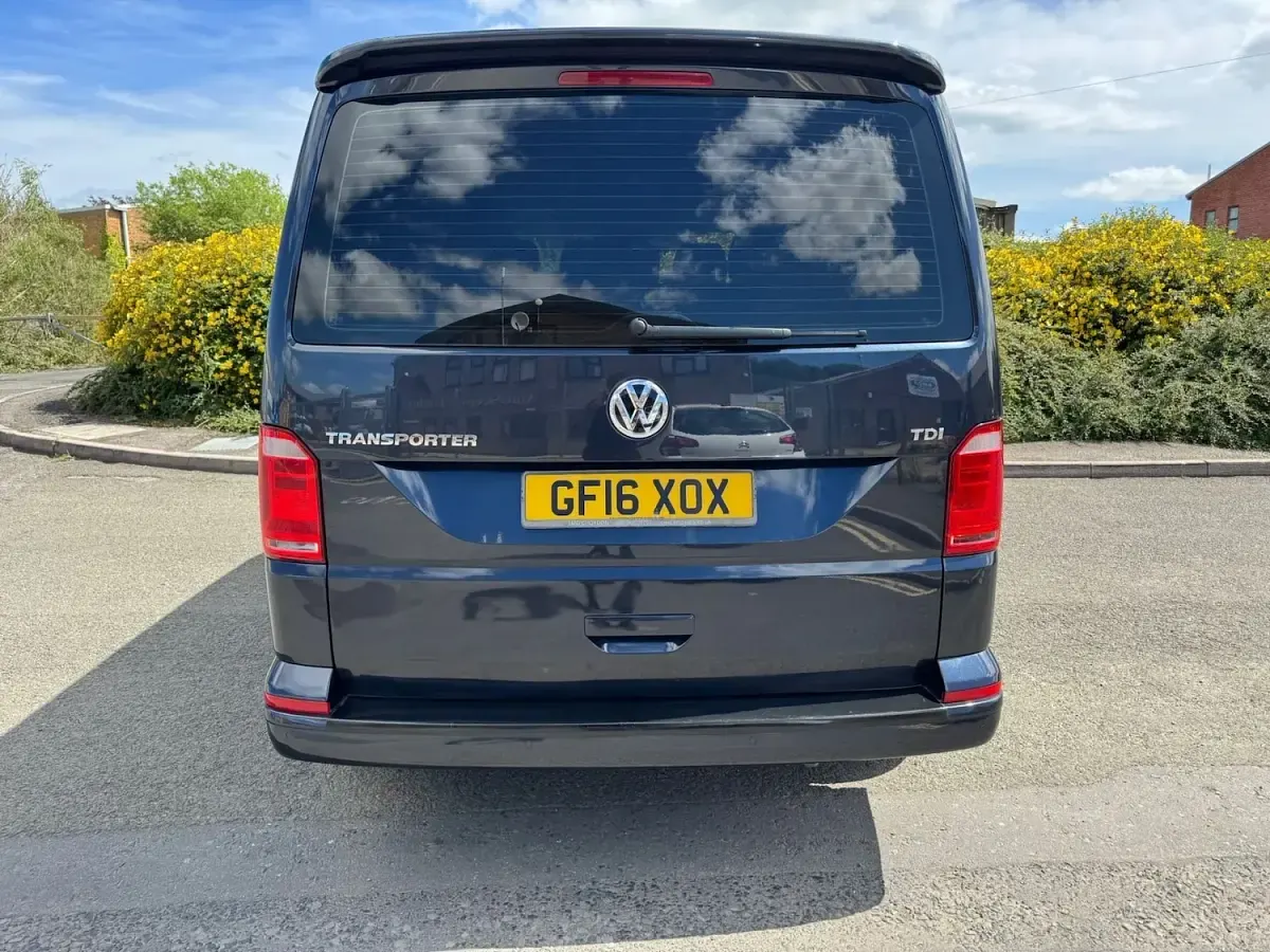 Used VW Transporter Startline 150 HP (110 kW) 2016 Blue Van
