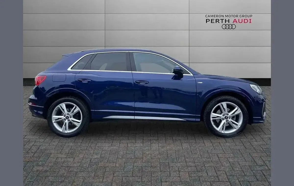 Used Audi Q3 S-Line 150 HP (110 kW) 2023 Blue SUV