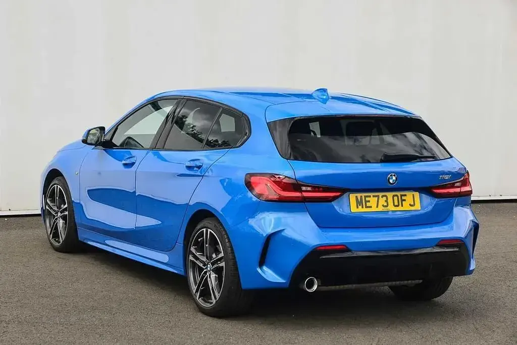 Used BMW 118 M Sport 134 HP (98 kW) 2024 Blue Hatchback