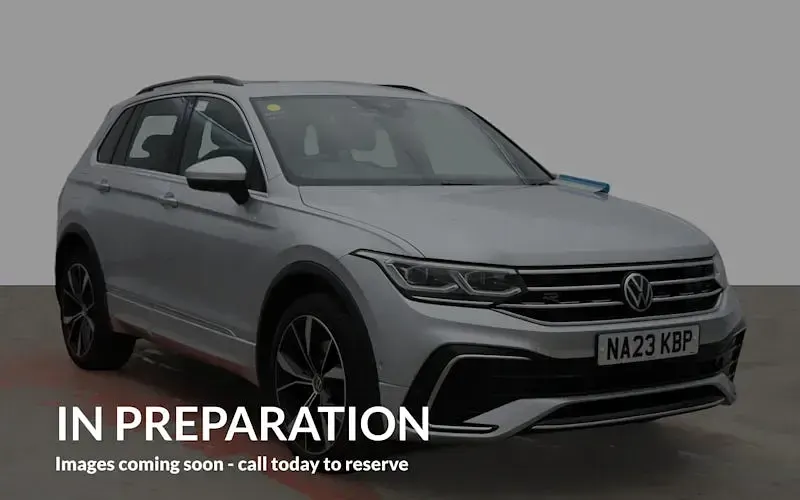 Begagnad VW Tiguan R-line 245 HK (180 kW) 2023 SUV