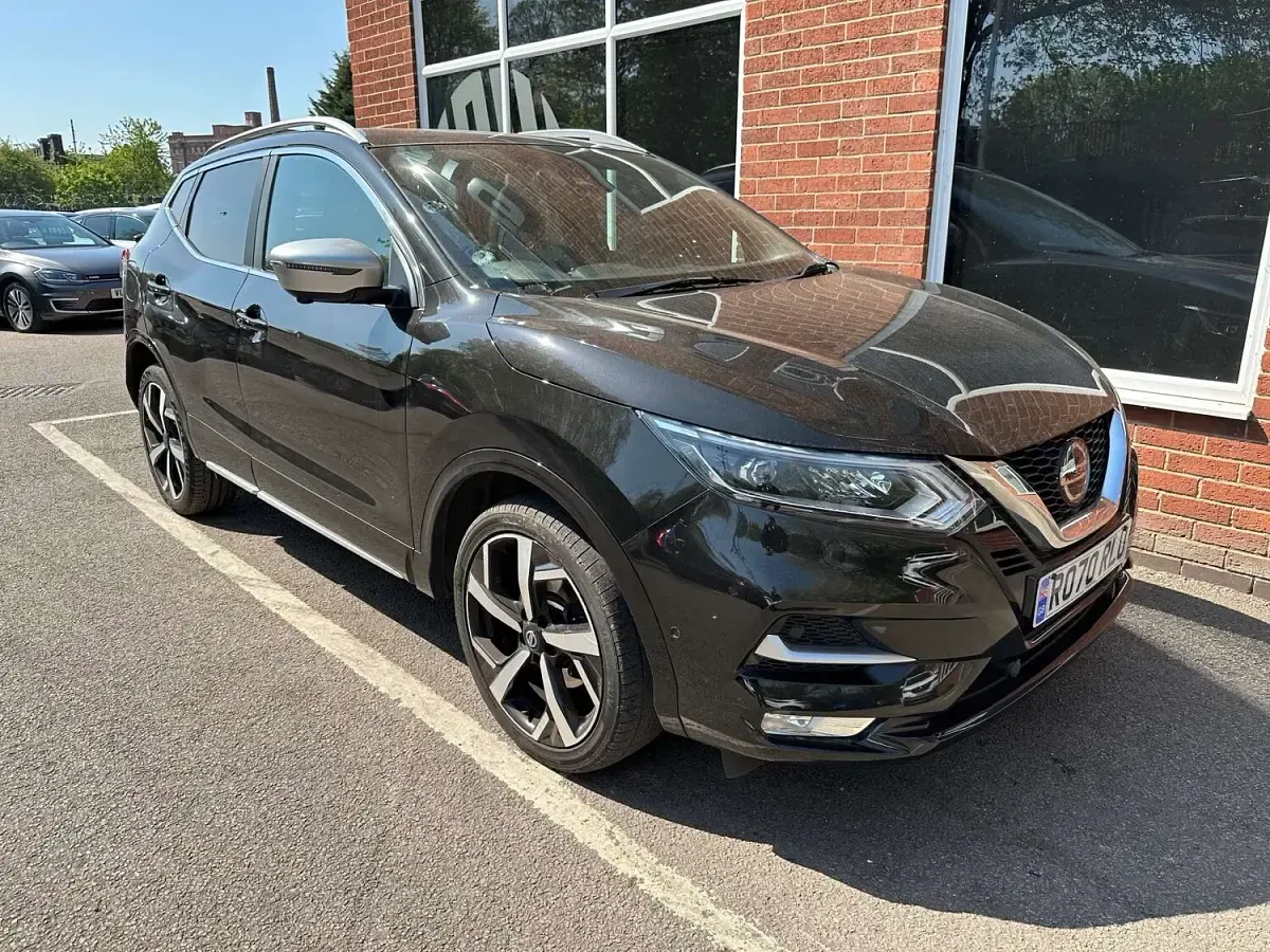 Used Nissan Qashqai Tekna+ 140 HP (102 kW) 2020 Black SUV