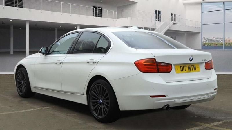 Used BMW 318 Luxury Line 2015 White Sedan
