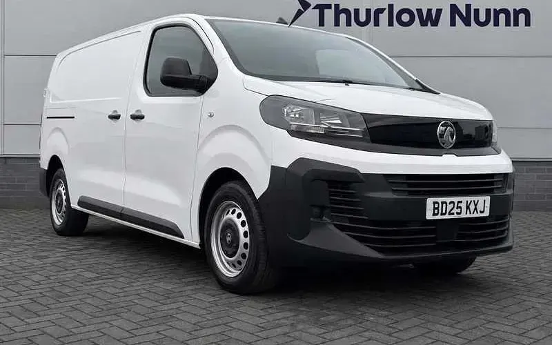 Used Vauxhall Vivaro 145 HP (106 kW) 2025 White MPV