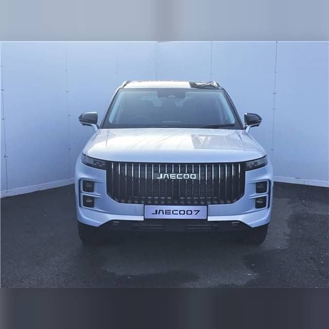 Image 2/4