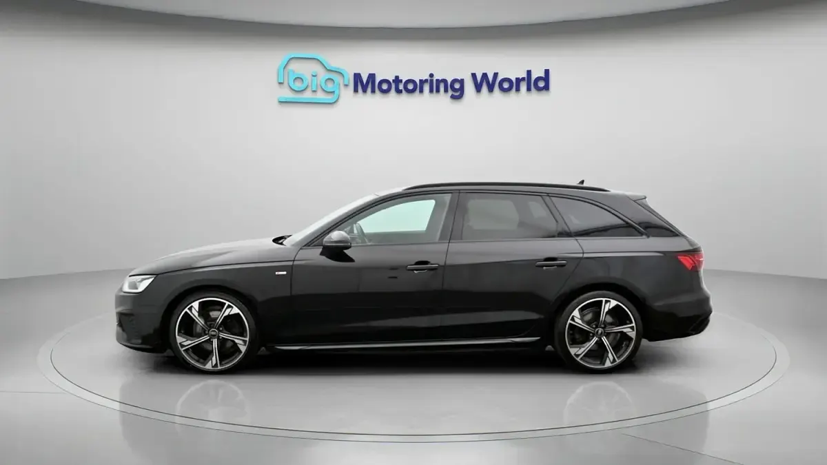 Used Audi A4 Black Edition 150 HP (110 kW) 2022 Black Estate