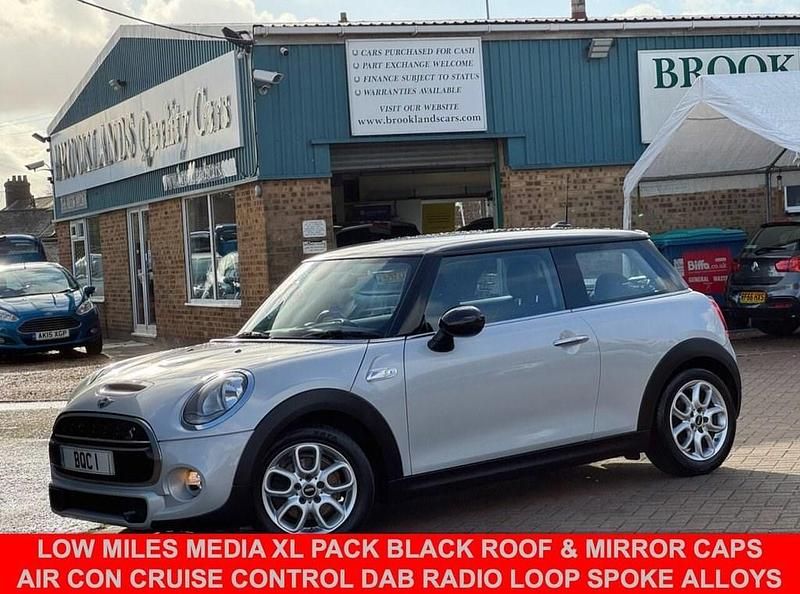 Silver Used 2016 Mini Cooper SD Hatch Hatchback | £8,995 (Fair price) - Image 1/4