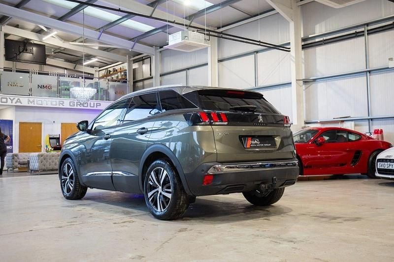 Used Peugeot 3008 Allure 130 HP (95 kW) 2019 Grey SUV