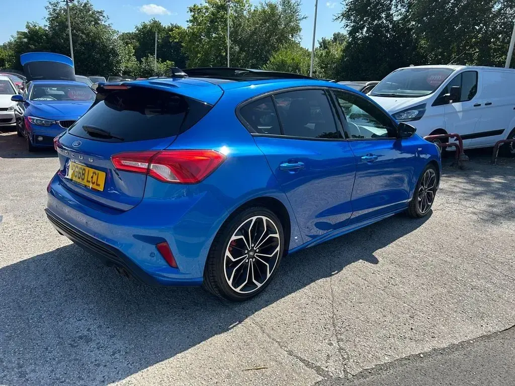 Used Ford Focus ST-Line X 150 HP (110 kW) 2018 Blue Hatchback