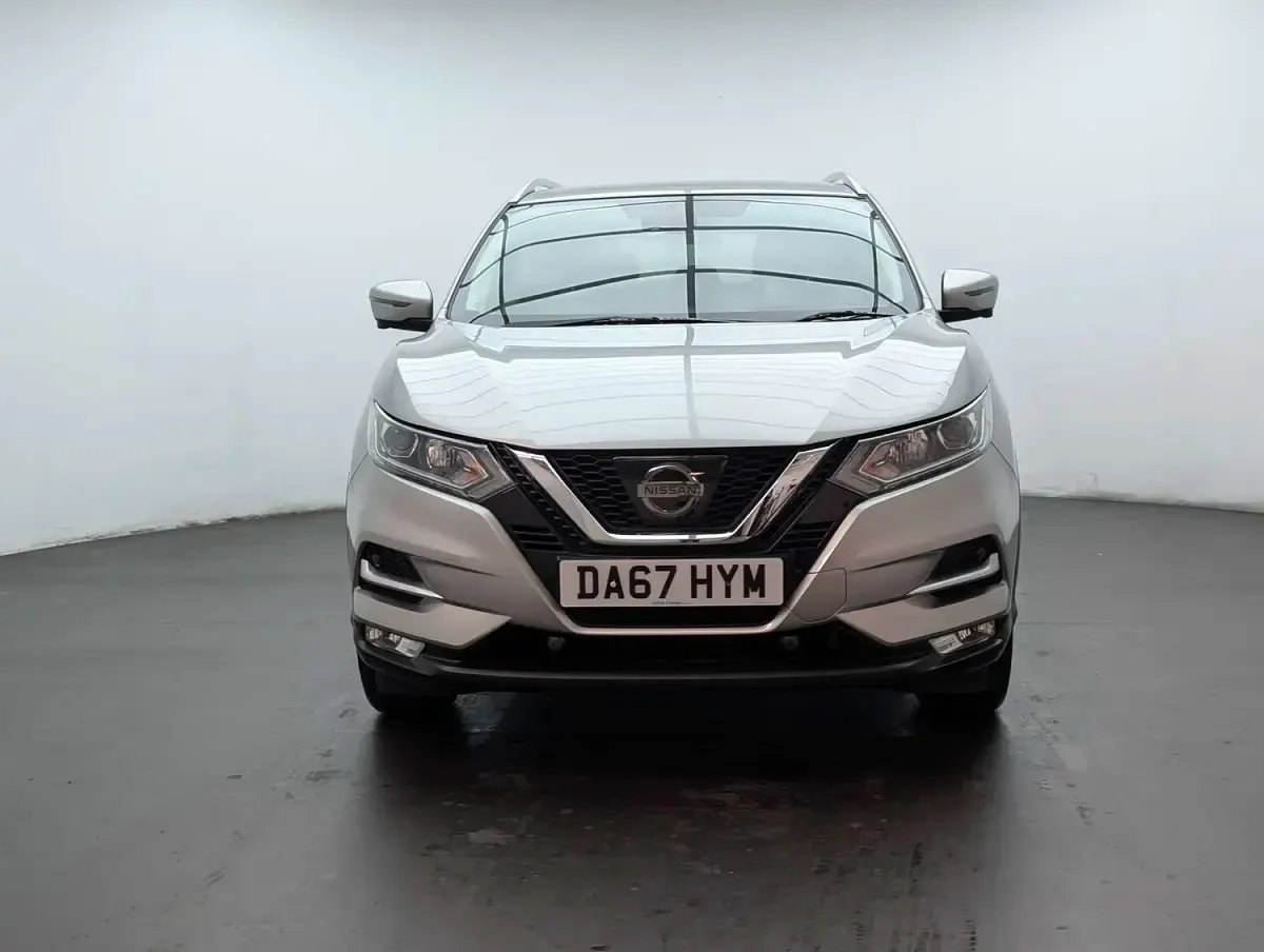 Used Nissan Qashqai N-Connecta 2017 Silver SUV