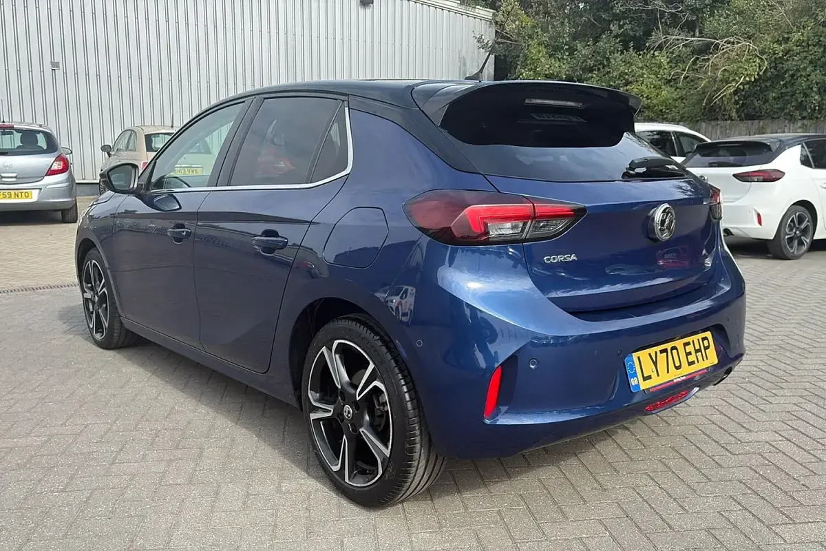 Used Vauxhall Corsa Ultimate 100 HP (73 kW) 2020 Blue Hatchback
