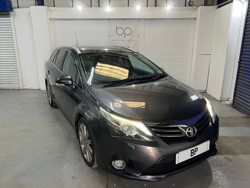 Grey Used 2013 Toyota Avensis Estate | £5,795 (Fair price) - Image 1/4
