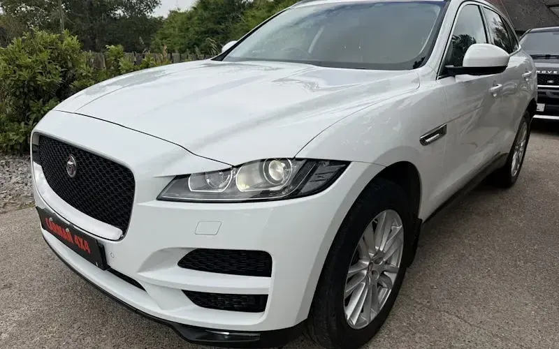 Used Jaguar F-Pace R-Sport 179 HP (131 kW) 2018 SUV