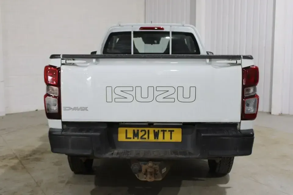 Used Isuzu D-Max 163 HP (119 kW) 2021 White Pickup