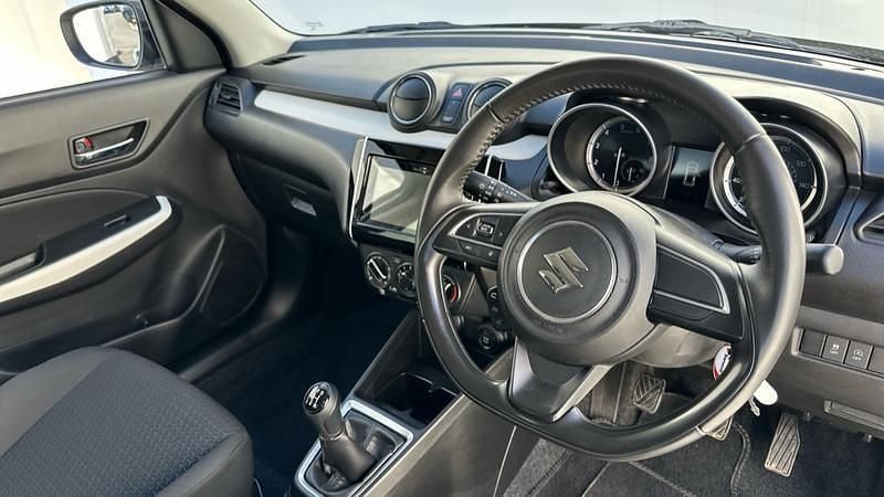 Used Suzuki Swift SZ-T 83 HP (61 kW) 2020 Silver Hatchback