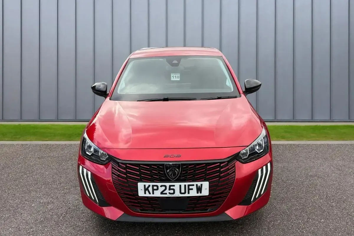Used Peugeot 208 Allure 99 HP (72 kW) 2025 Red Hatchback