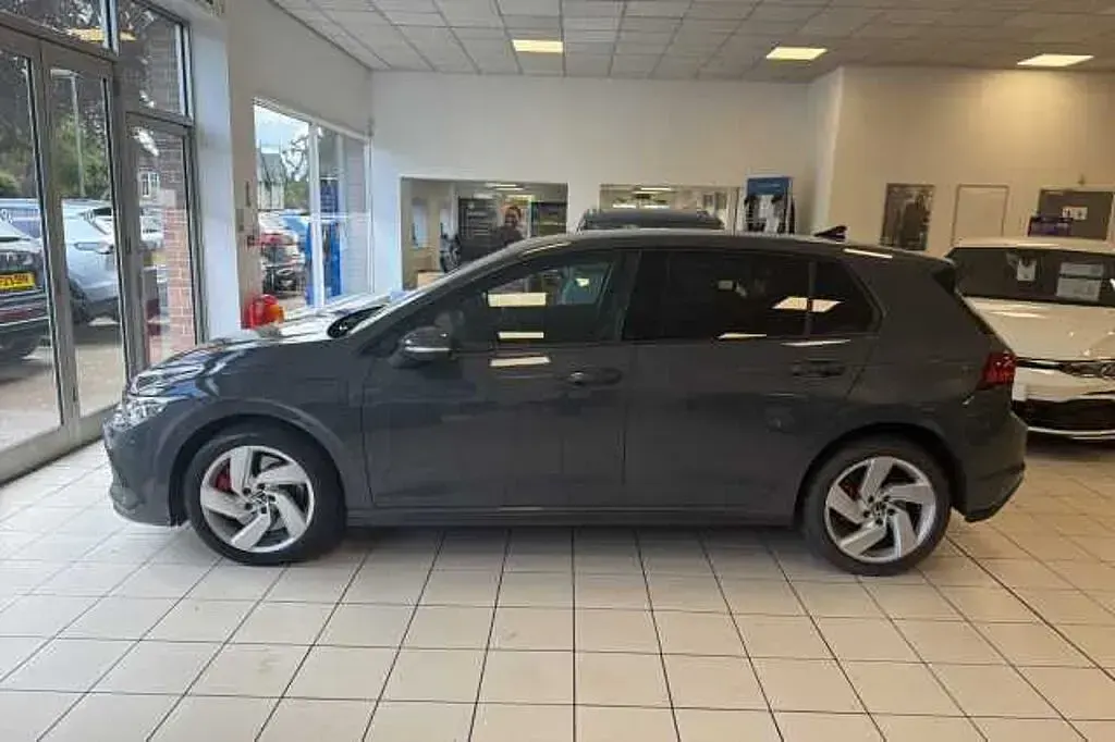 Used VW Golf VIII GTE 245 HP (180 kW) 2023 Grey Hatchback