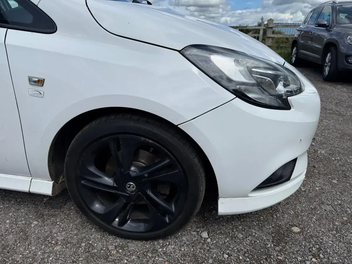 Used Vauxhall Corsa Edition 2016 White Hatchback