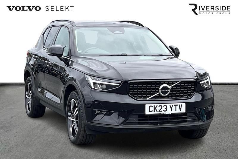 Black Used 2023 Volvo XC40 Plus SUV | £27,990 (Good price) - Image 1/4