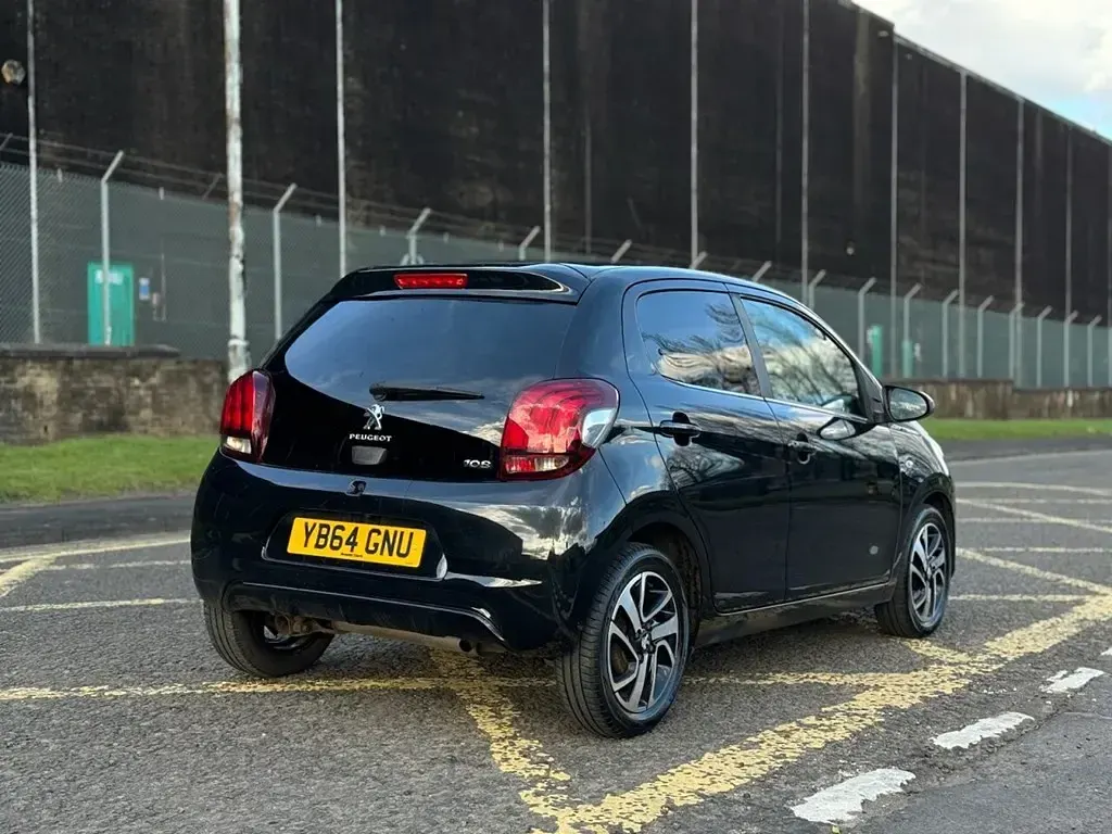 Used Peugeot 108 Allure 82 HP (60 kW) 2014 Black Hatchback